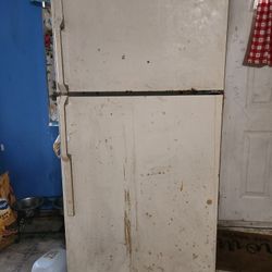 Frigidaire Stainless  Refrigerator And Freezer 