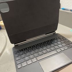 Apple Magic Keyboard For iPad Pro 11 Inch 4th Gen