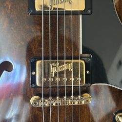 Gibson Es345 Stereo STD 1969 Walnut And Gold PAF Gibson, Ingle And Logo Engraved And Logo Original Gibson $10,000 Excellent Condition