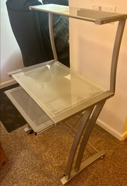 Compact Glass desk