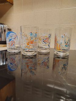 1993 collectible Disney McDonald's glasses set up 4