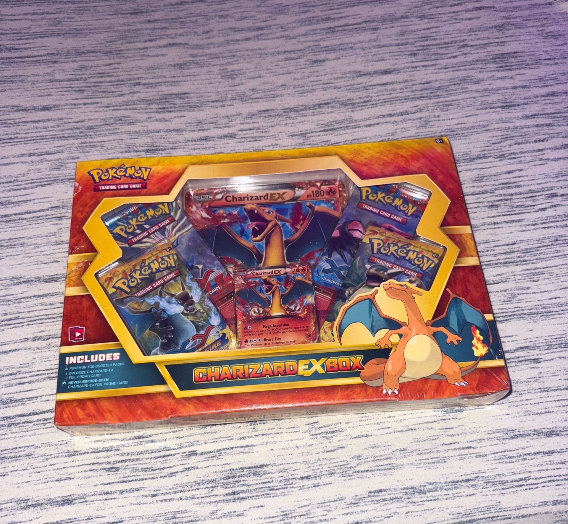 2014 Pokemon TCG Charizard EX Collection box