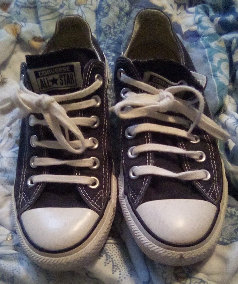 Black Canvas Chuck Taylor Converse Low Tops Men's Size 5 Women's Size 7