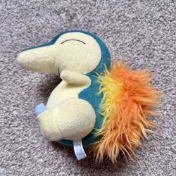Cyndaquil Pokemon Takara Tomy Plush Stuffed Toy Doll