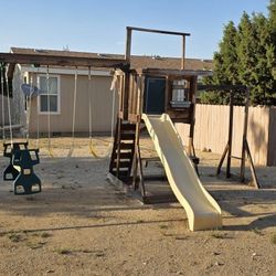 Free Swing Set