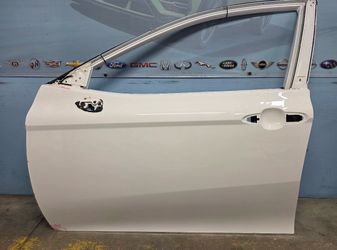 2025-2026 TOYOTA CAMRY LEFT FRONT DOOR