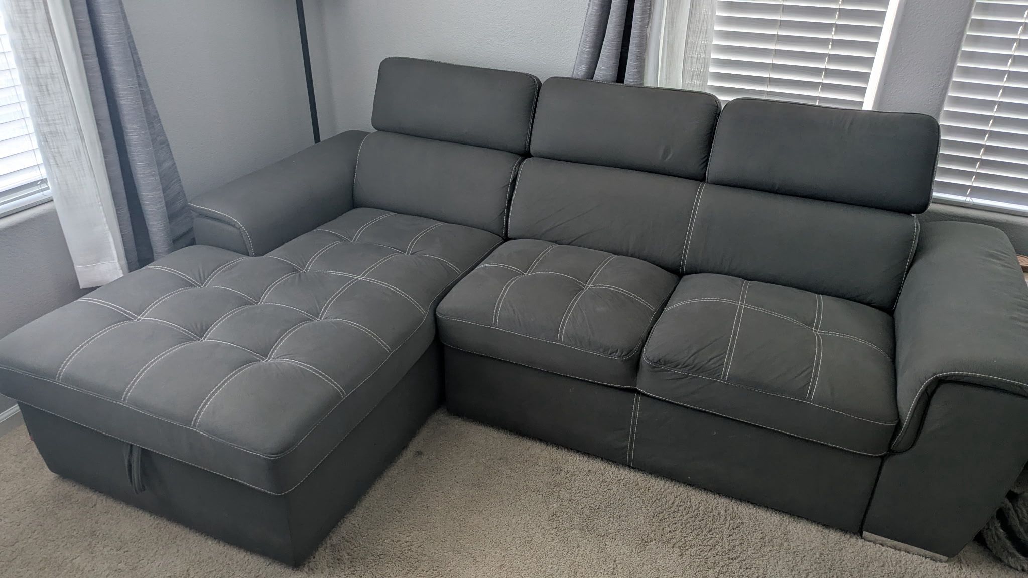 Couch / Sofa 