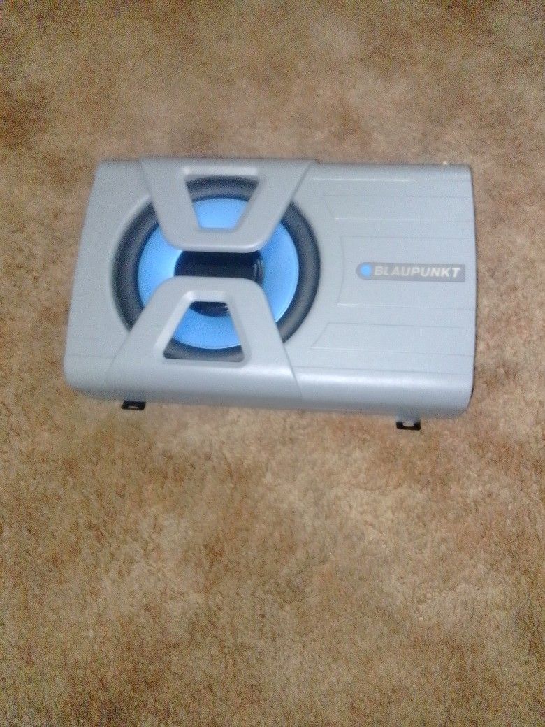Brand New Blaupunk Subwoofer With Built in Ampp