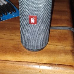 JBL Flip3 Essential 
