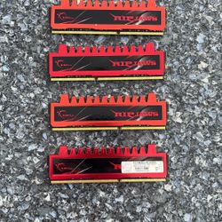 4 X 4GB DDR3 1600 MHz Ripjaws RAM Sticks 16GB