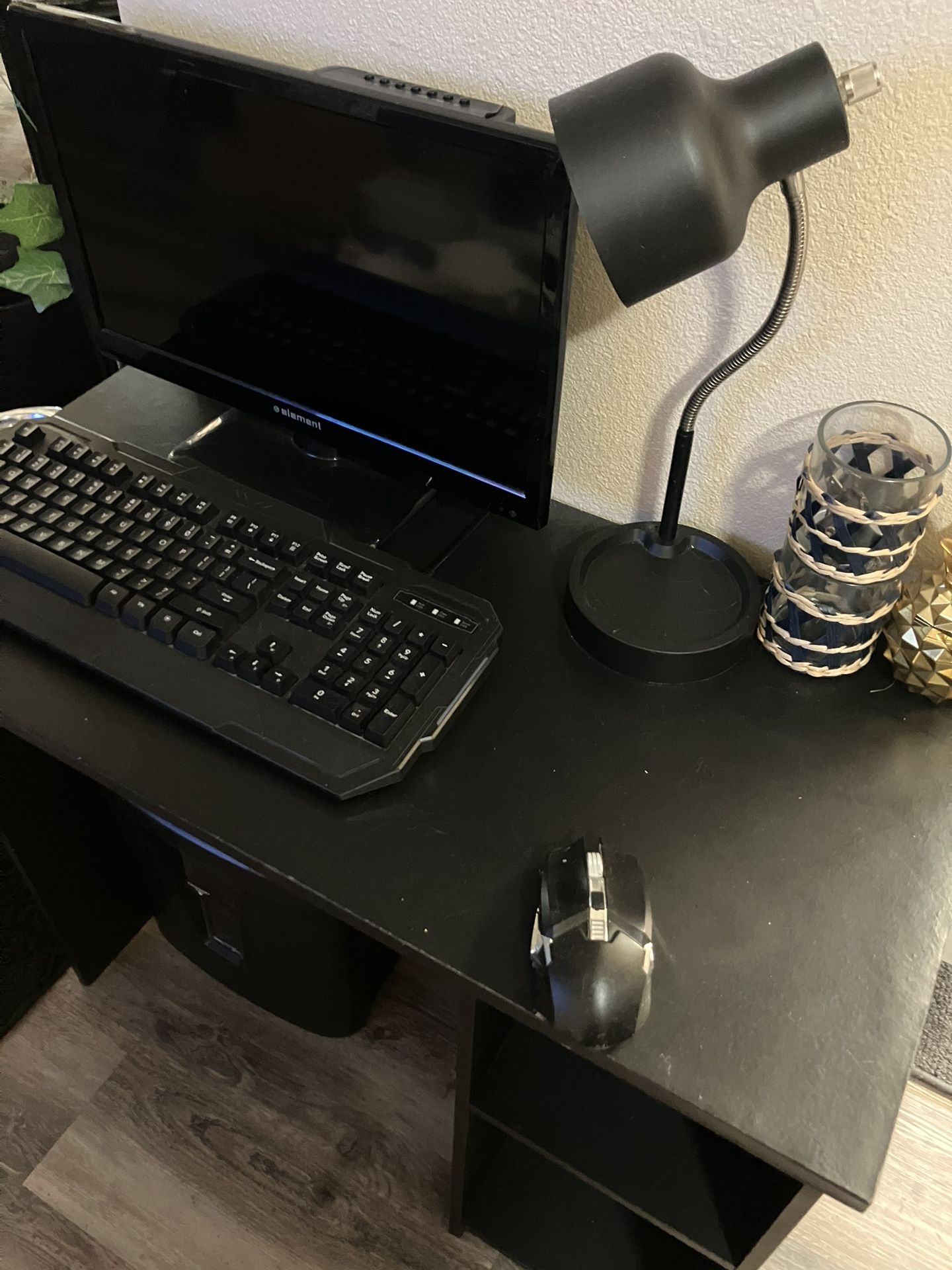 Computer Paper Shredder Light & Desk