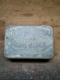 Vintage tin
