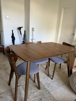 Mid Century Modern Dining Set (Expandable)
