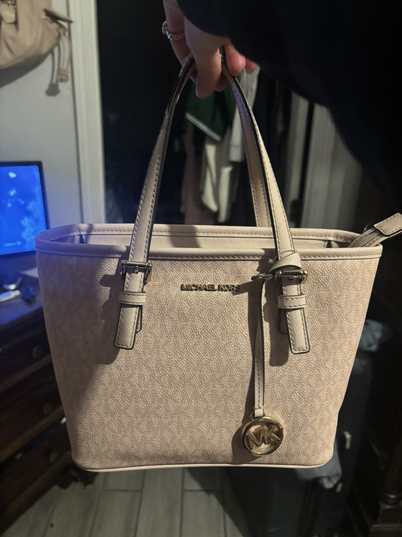 Micheal Kors Purse