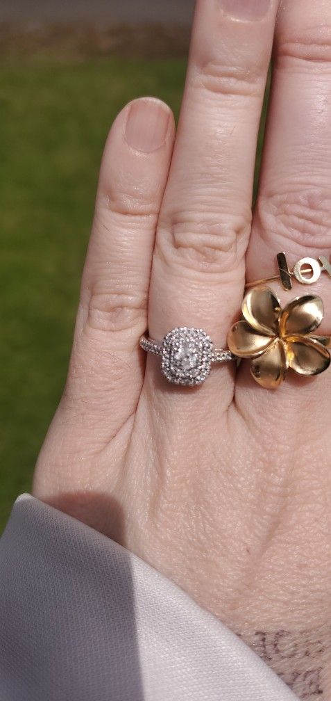 Gold Diamond Ring