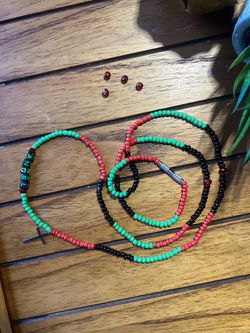 Waist beads