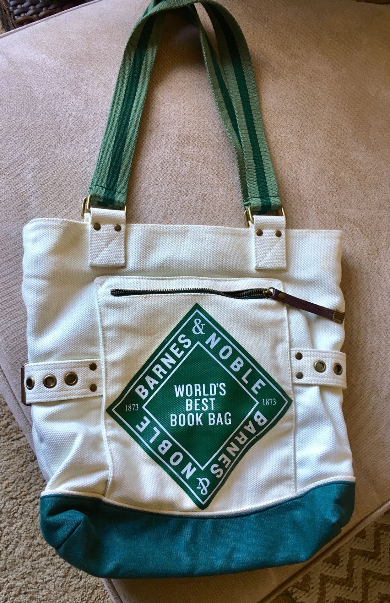 BARNES & NOBLE BOOK BAG