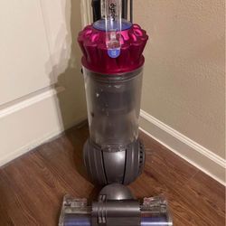 Dyson Vacuum 