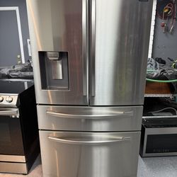 Samsung fridge $500.00