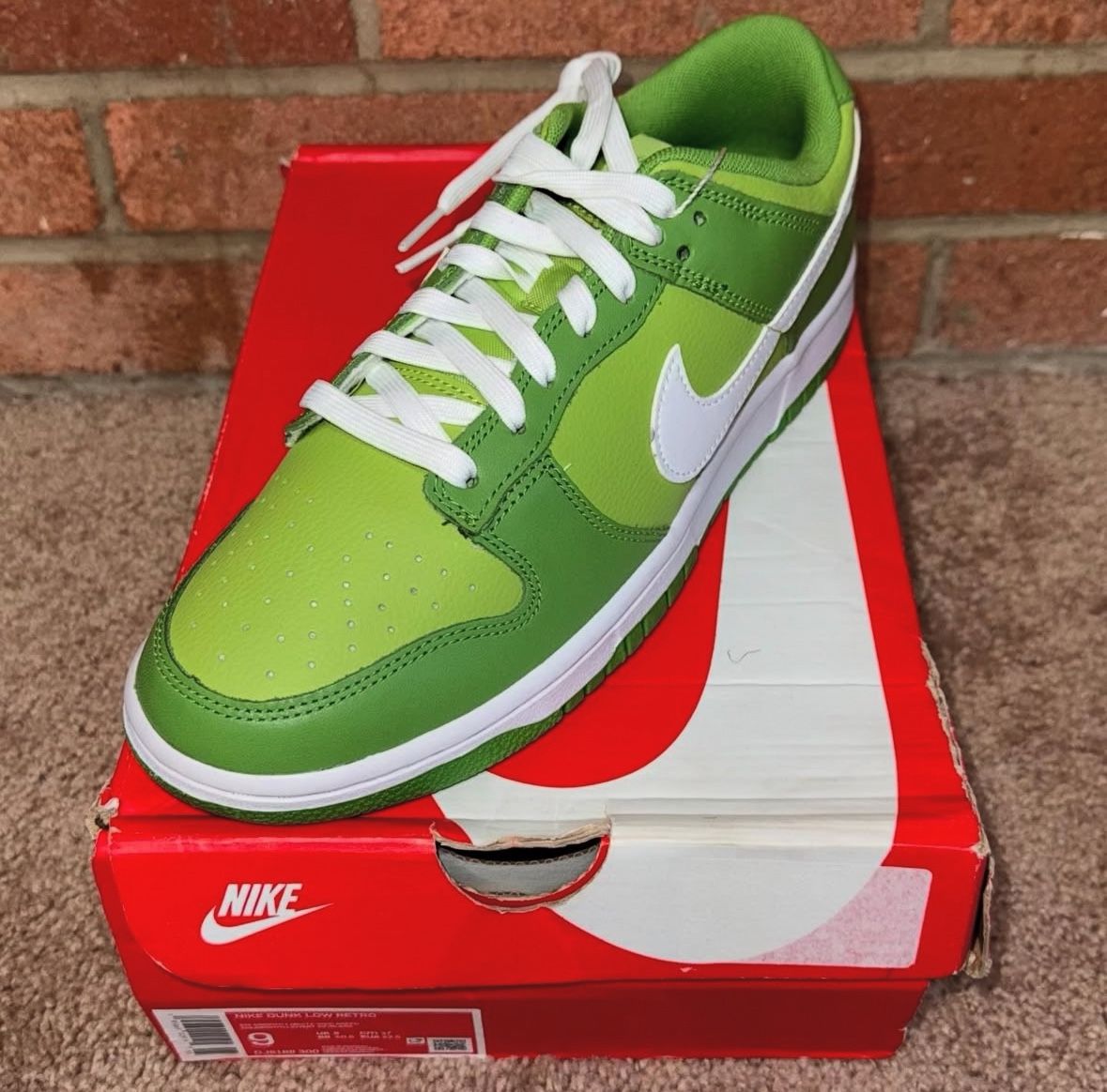 GREEN DUNKS (DM FOR PRICE)