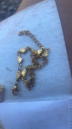 Gold-Tone Floral Link Chain Bracelet and necklace