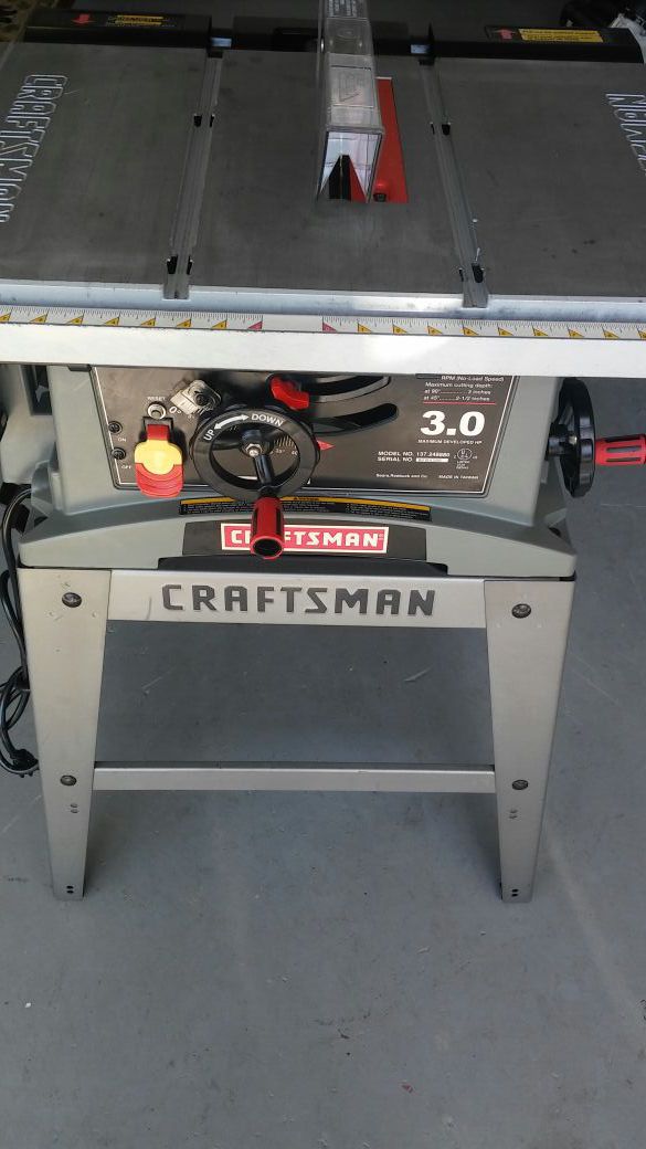 CRAFTSMAN 10_in TABLE SAW. Heavy Duty Universal Motor. 3-0.Model No,137.248880.Serial No, RFR4380. MADE IN TAIWAN.