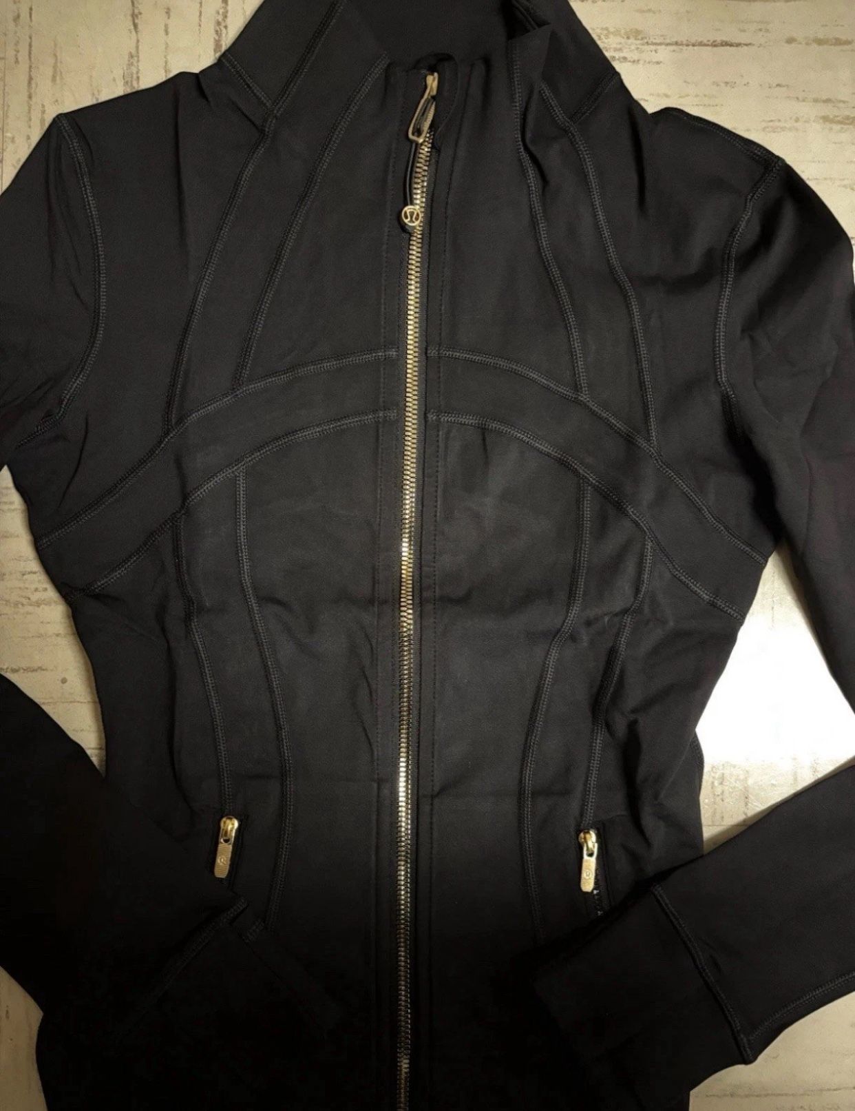 Lululemon Define Jacket Black/Gold matching set with flare leggings