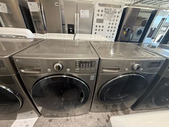 LG Front Load Washer and Gas Dryer Set