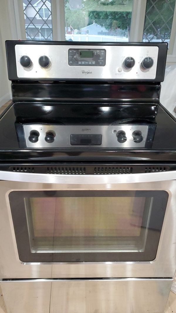 Whirlpool Convection Stove/Oven for Sale in Horsham, PA OfferUp