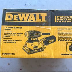 1/4 Sheet Palm grip Sander DEWALT 