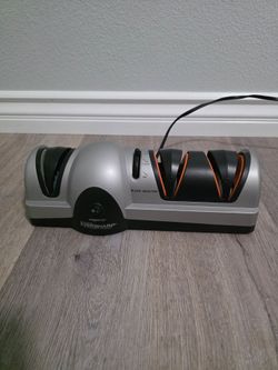 Professional EverSharp® Electric Knife Sharpener