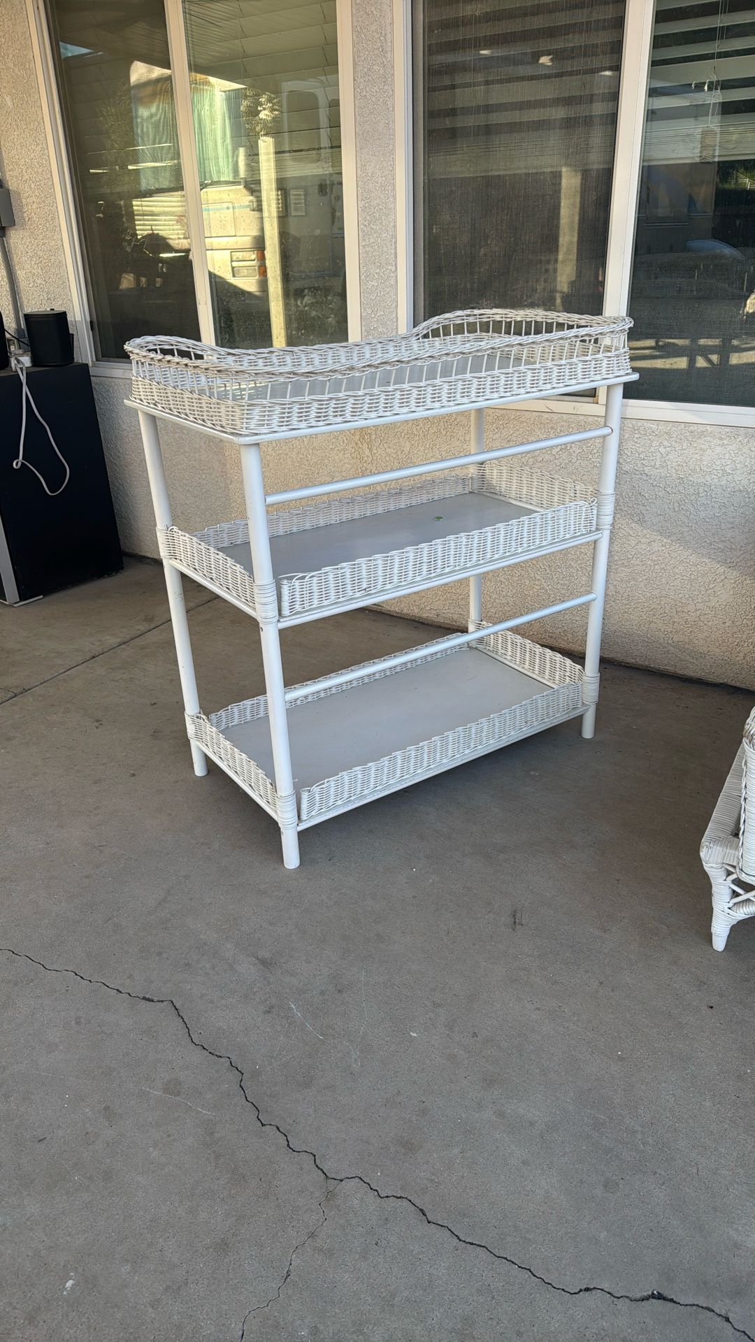 Vintage Changing Table White Wicker. Heavy