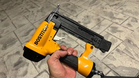 Bostitch Pneumatic Nail Gun