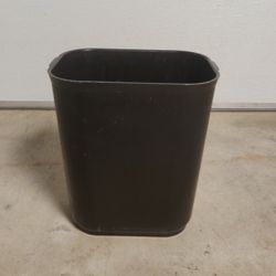 Fiberglass Rectangular Black Trash Can 3,5 gal (14qt)

