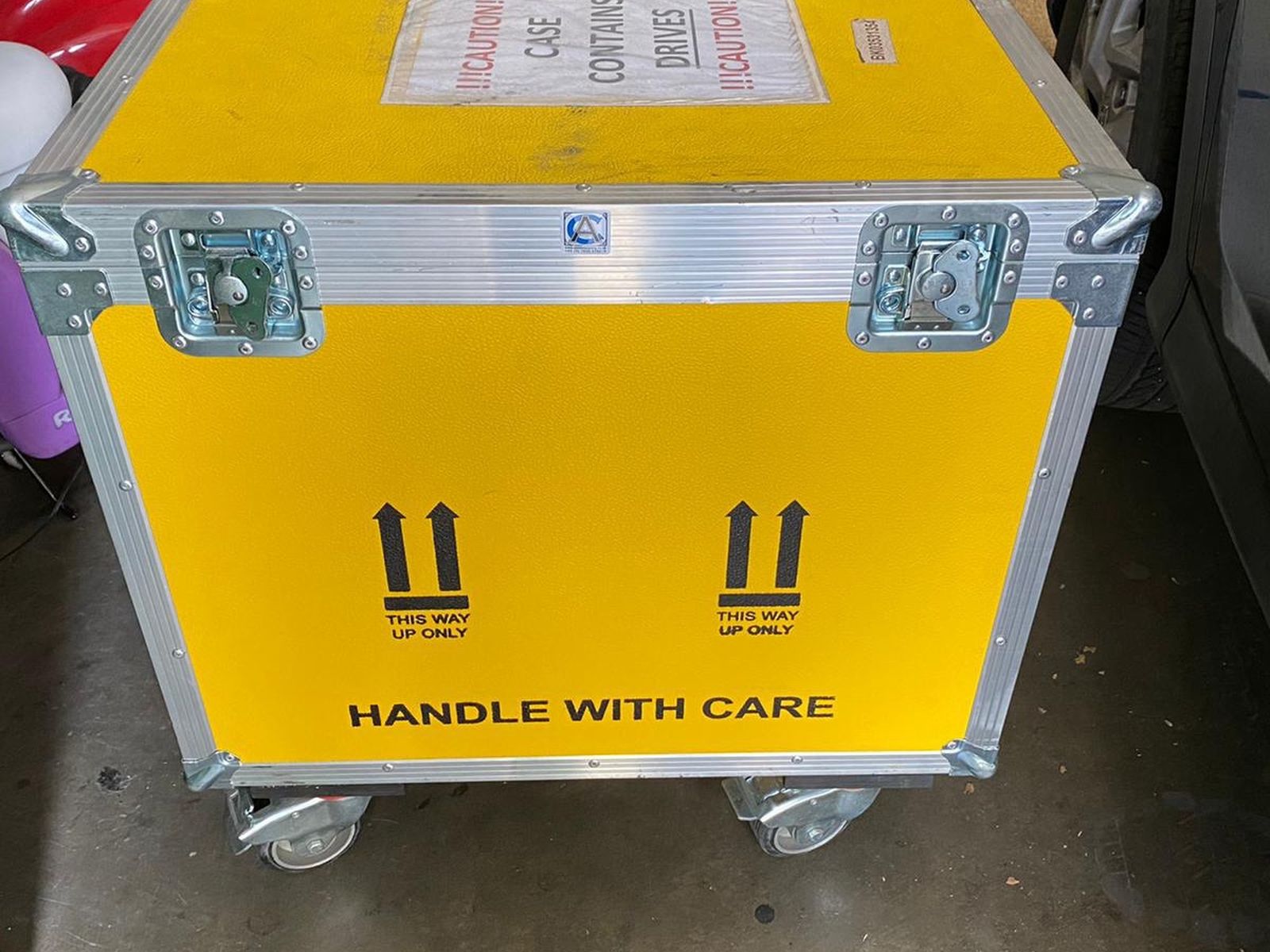 Drive Box/tool Box With Wheels