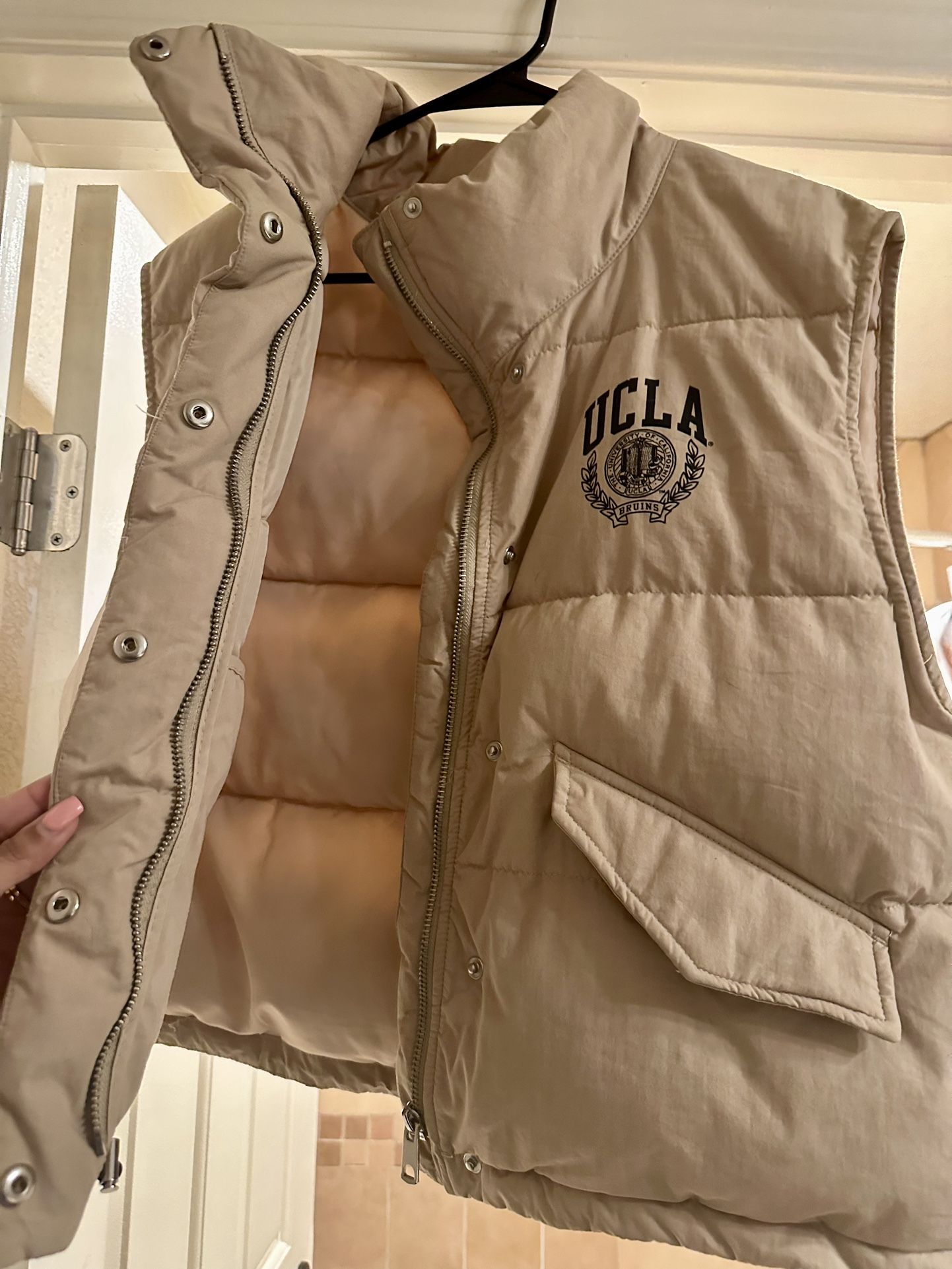 UCLA puffer Vest