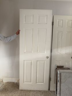 Used white hollow door 24”x 79”