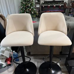 New Bar Stools Set Of 2 Adjustable (24 In To 32in) It Swivels 