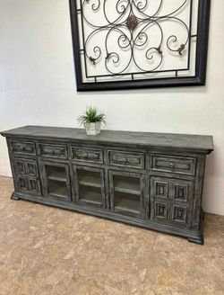 Beautiful 82" gray Tv stand