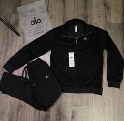 (SIZE S-M) HEATHER BLACK Alo Yoga Accolade Quarter-Zip and Straight-Leg Sweatpants Set