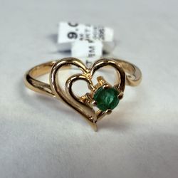14K Gold & Natural Emerald Heart Ring