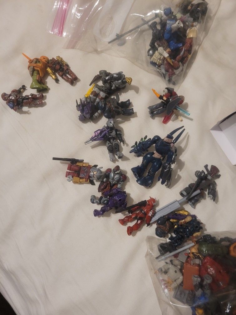 Legos And Halo And Call Of Duty Guys Lego