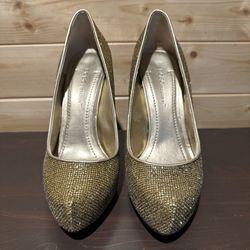 BCBGeneration glitter gold platform pumps size 6.5