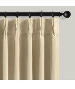 ✨ AUSSPVOCT Pinch Pleated Velvet Blackout Curtains – Set of 2 (New/Open Package) 📍 Green Valley, NV · Hablo Español ⏰ No long holds 💵 Cash, Zelle,