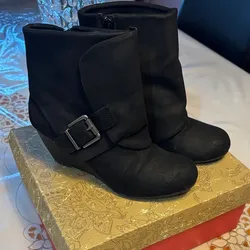 "American Rag Coreene" Black Suede Ankle Boots with Buckle(8M)