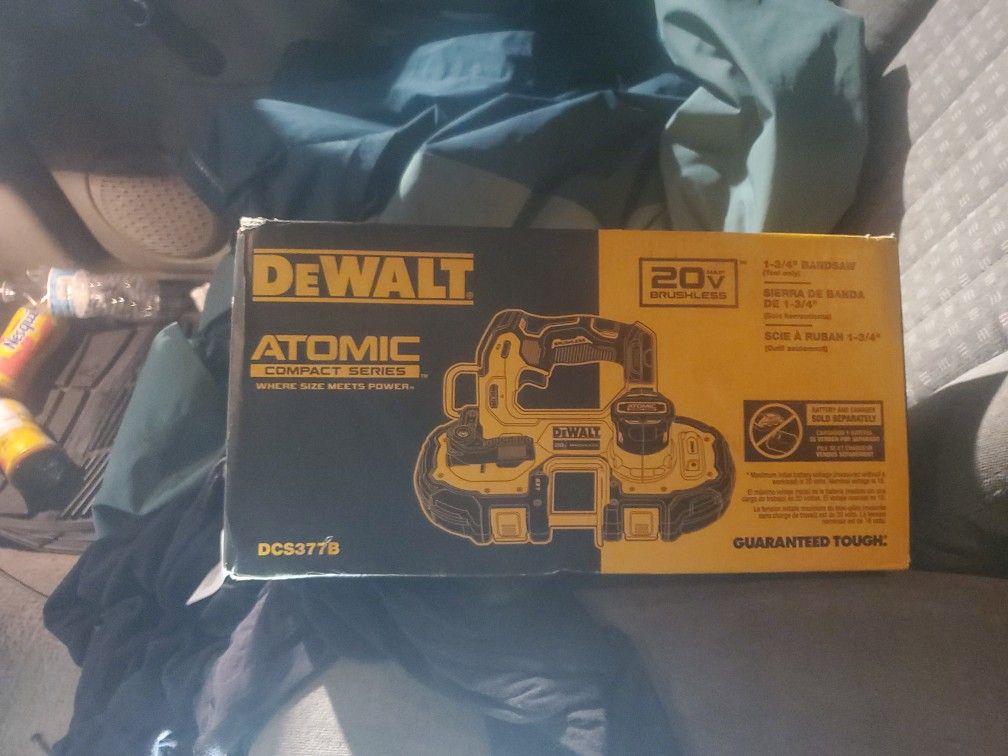 Dewalt  20v BANDSAW 1 3/4