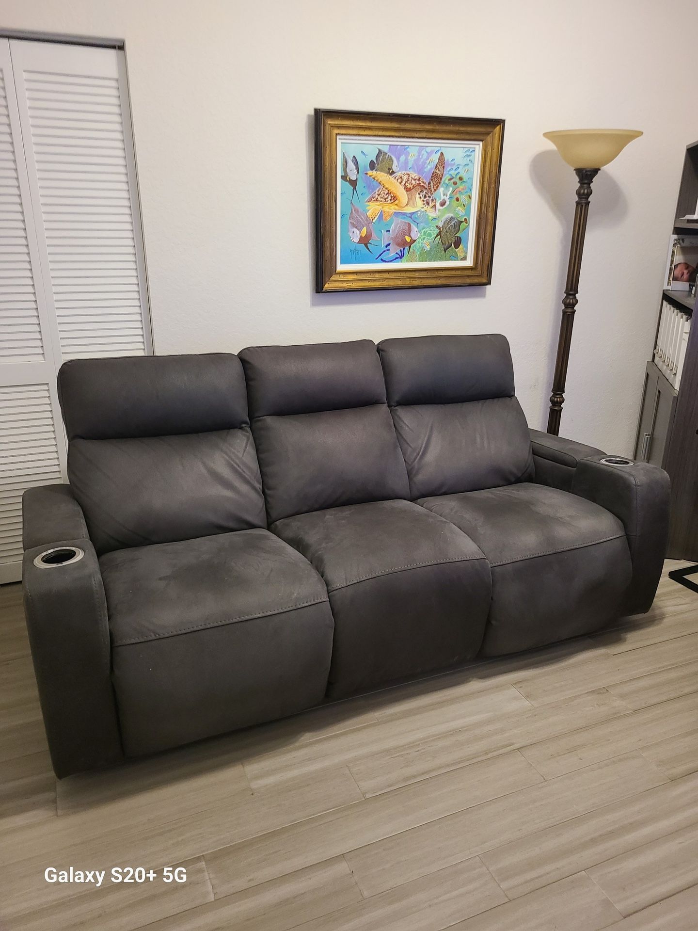 Electric Reclining Couch