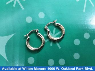 Hoop Earrings - Yellow Gold 10k (.417) 0.4 grams
