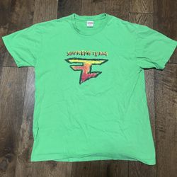 Supreme x FaZe clan green T shirt supreme team. Great lightly used condition no major flaws. Size large. Pit to pit 20” length 26”
