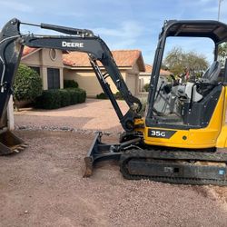John Deere 35G Compact Excavator